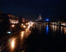 Ночная Москва река